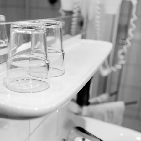 Ferien Weingut Schneider 3* إيلينز-بولتيرسدورف