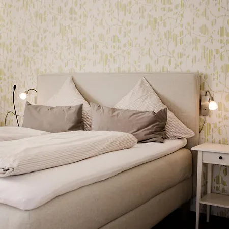 Pensión Ferien Weingut Schneider 3*