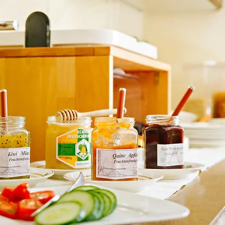 Ferien Weingut Schneider Pensión 3*