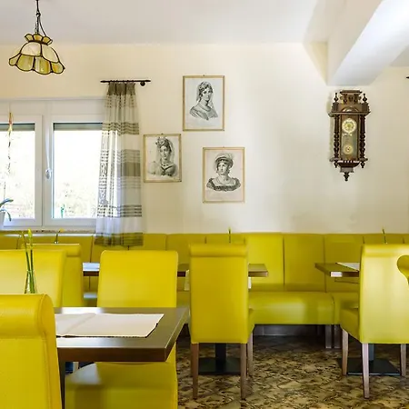 Ferien Weingut Schneider بيت ضيافة إيلينز-بولتيرسدورف