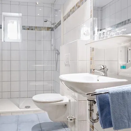 Ferien Weingut Schneider Pensión 3*