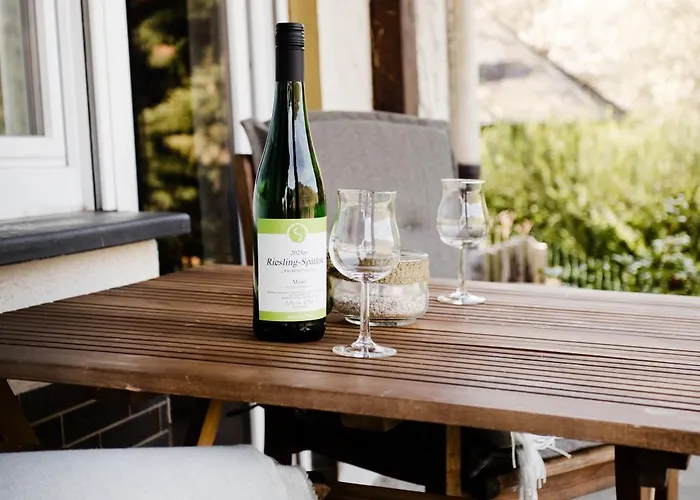 Ferien Weingut Schneider エレンツ・ポルタースドルフ